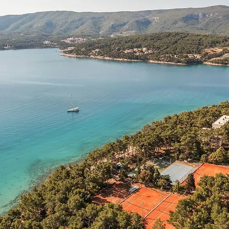 Aminess Senses Hvar 4* Врбоська
