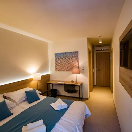 Aminess Senses Hvar 4* Врбоська