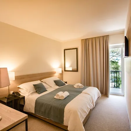 Hotel Aminess Senses Hvar 4*