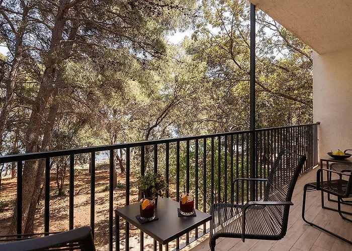 Aminess Senses Vrboska